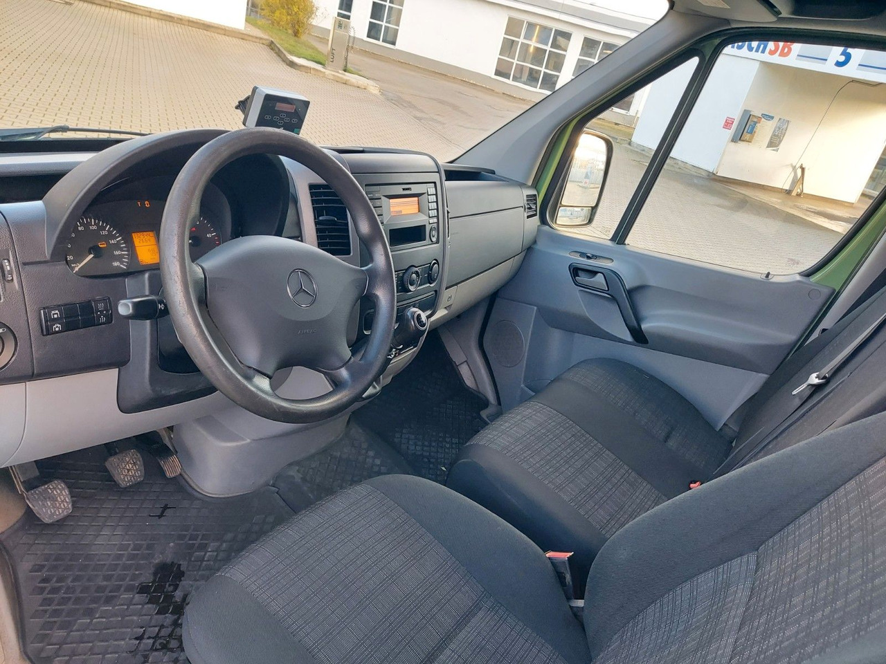 فان Mercedes-Benz Sprinter II Kasten 516 5T KLIMA AHK MAXI: صور 16 فان Mercedes-Benz Sprinter II Kasten 516 5T KLIMA AHK MAXI: صور 16