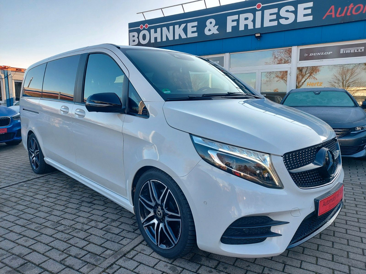 Mercedes-Benz V 250 AVANTGARDE EDITION AMG lang - ميكروباص: صور 3 Mercedes-Benz V 250 AVANTGARDE EDITION AMG lang - ميكروباص: صور 3