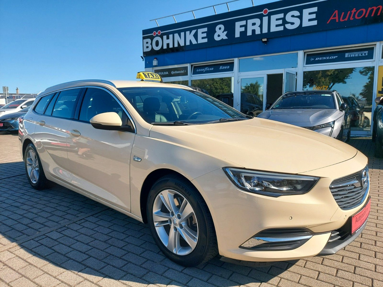Opel Insignia B Sports Tourer Autom. Innovation Taxi - سيارة ستيشن: صور 1 Opel Insignia B Sports Tourer Autom. Innovation Taxi - سيارة ستيشن: صور 1