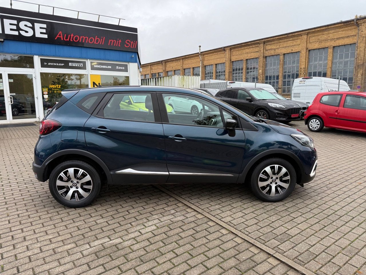 Renault Captur Intens Energy Automatik - سيارة دفع رباعي: صور 3 Renault Captur Intens Energy Automatik - سيارة دفع رباعي: صور 3