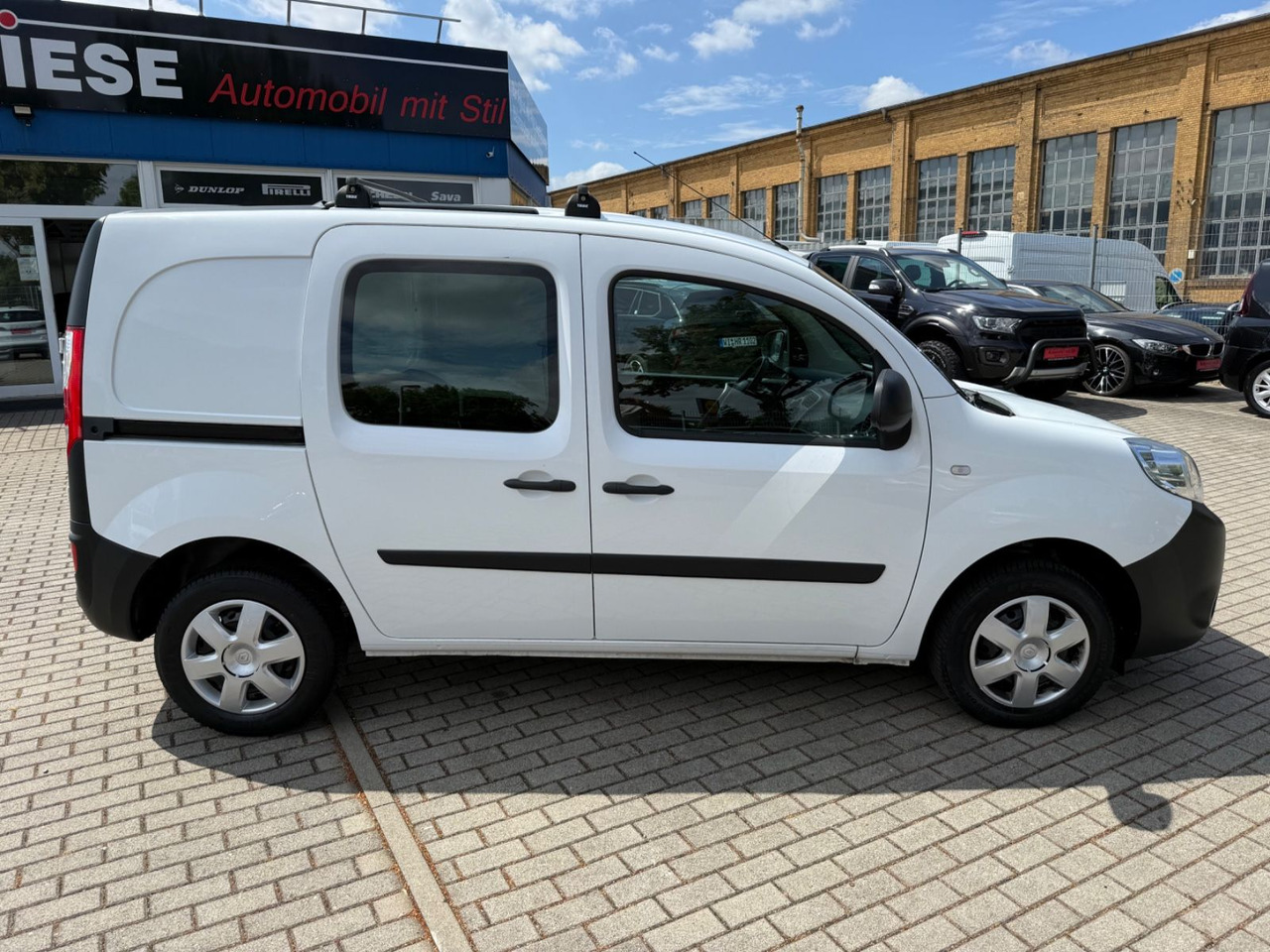 Renault Kangoo Rapid Extra Klima AHK DACHTRÄGER WORKER - سيارة: صور 3 Renault Kangoo Rapid Extra Klima AHK DACHTRÄGER WORKER - سيارة: صور 3