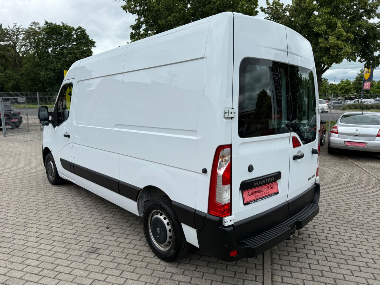 Renault Master III Kasten L2H2 HKa 3,5t Klima Spur Assis - ميكروباص: صور 5 Renault Master III Kasten L2H2 HKa 3,5t Klima Spur Assis - ميكروباص: صور 5