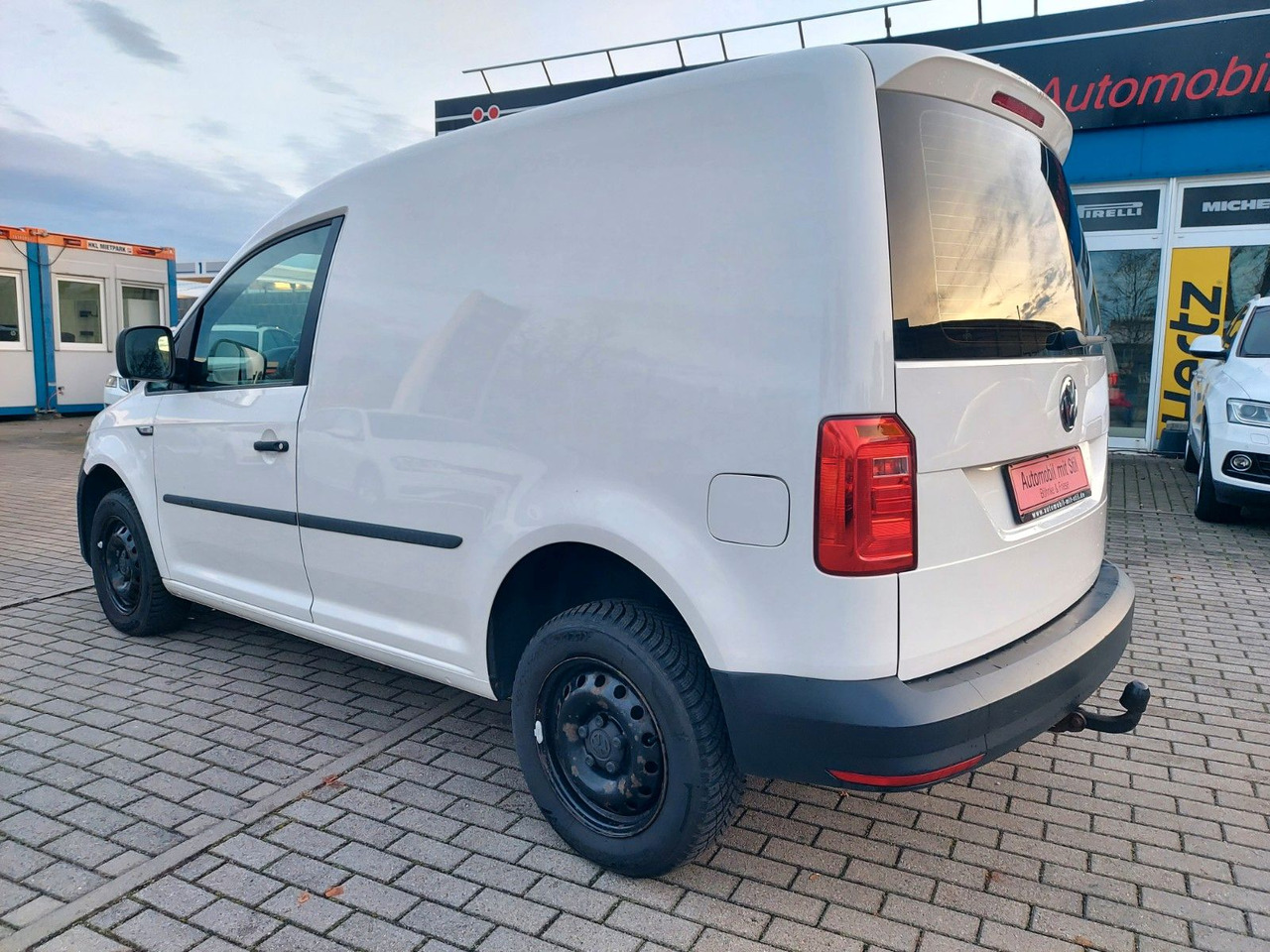 Volkswagen Caddy Nfz Kasten 4Motion 4x4 Klima - ميكروباص: صور 5 Volkswagen Caddy Nfz Kasten 4Motion 4x4 Klima - ميكروباص: صور 5