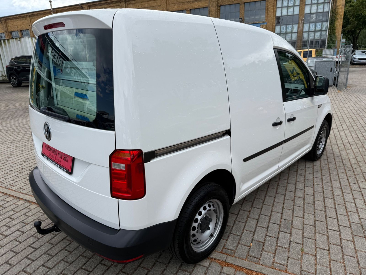 Volkswagen Caddy Nfz Kasten 4Motion KLIMA NAVI 10/25 TÜV - ميكروباص: صور 4 Volkswagen Caddy Nfz Kasten 4Motion KLIMA NAVI 10/25 TÜV - ميكروباص: صور 4