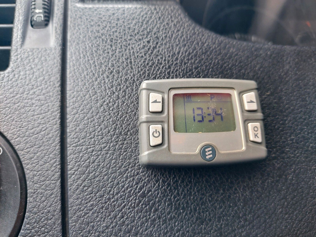 Volkswagen Crafter Kasten 35 L2H2 Hoch lang Standheiz - ميكروباص: صور 2 Volkswagen Crafter Kasten 35 L2H2 Hoch lang Standheiz - ميكروباص: صور 2