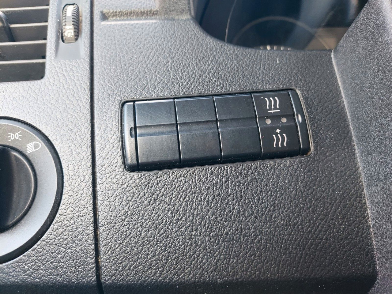 Volkswagen Crafter Kasten 35 mittel L2H1 Klima Standheiz. - ميكروباص: صور 2 Volkswagen Crafter Kasten 35 mittel L2H1 Klima Standheiz. - ميكروباص: صور 2