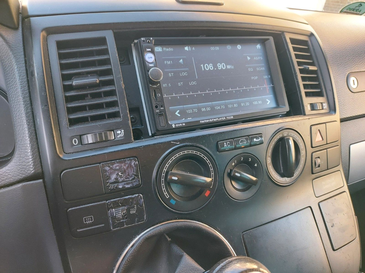 Volkswagen T5 Multivan Bus Comfortline 7 Sitze SHZ AHK Volkswagen T5 Multivan Bus Comfortline 7 Sitze SHZ AHK - حافلة صغيرة, ميكروباص: صور 4 Volkswagen T5 Multivan Bus Comfortline 7 Sitze SHZ AHK Volkswagen T5 Multivan Bus Comfortline 7 Sitze SHZ AHK - حافلة صغيرة, ميكروباص: صور 4