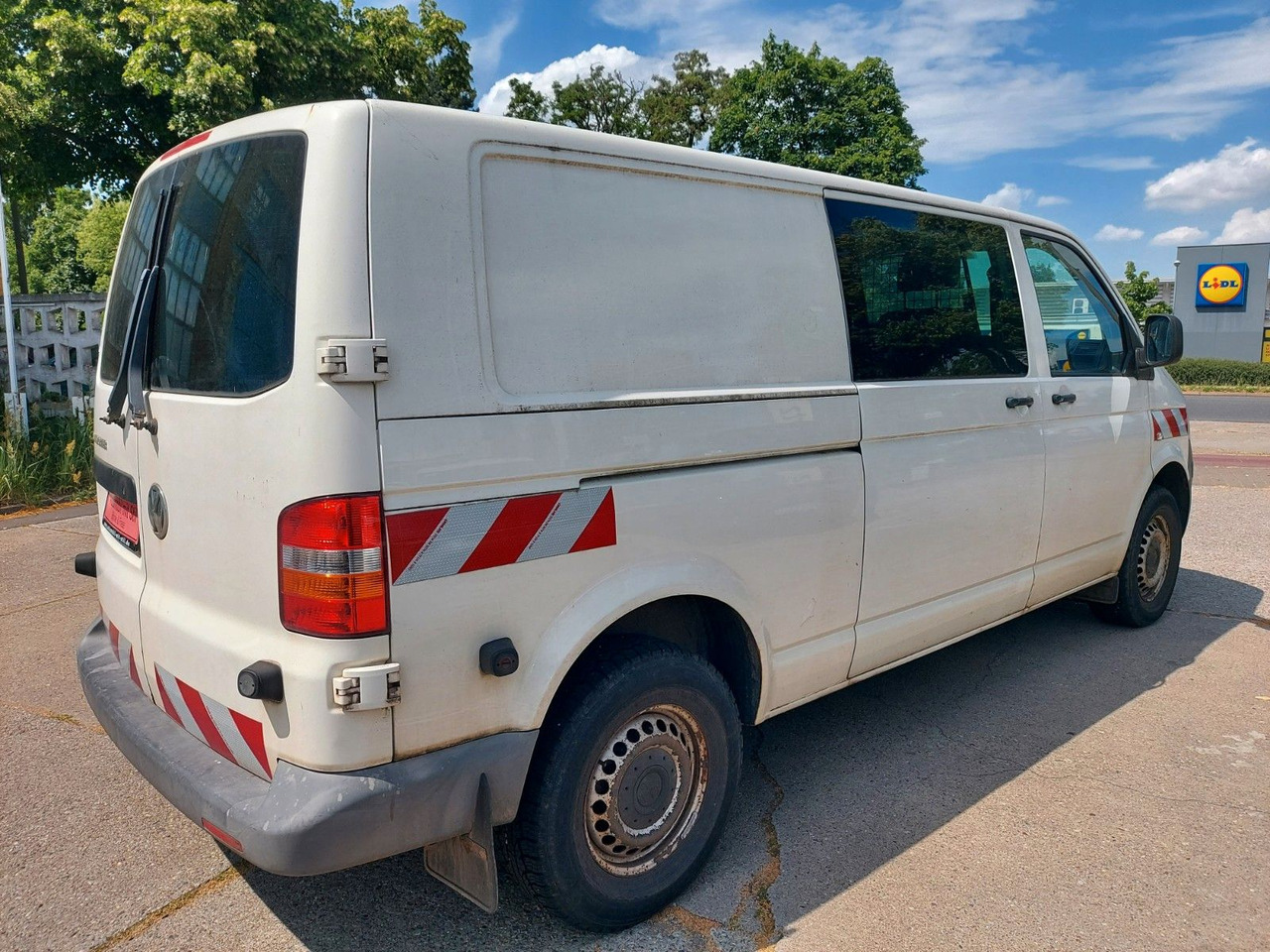 Volkswagen T5 Transporter Kombi Kasten 4Motion lang - ميكروباص: صور 2 Volkswagen T5 Transporter Kombi Kasten 4Motion lang - ميكروباص: صور 2