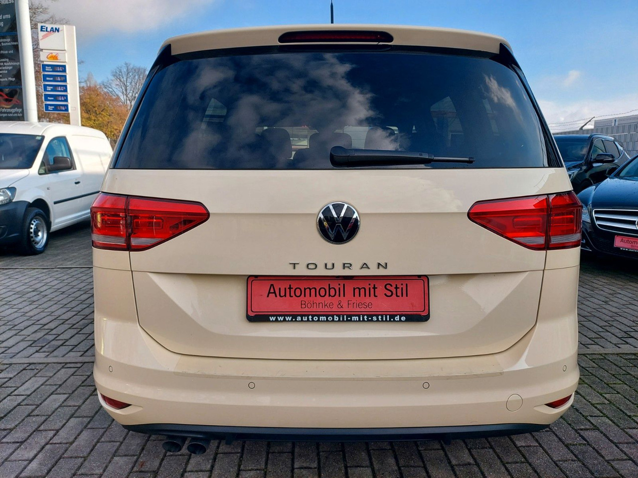 Volkswagen Touran 2.0 TDI SCR DSG Comfortline TAXI 7 Sitze - ميكروباص: صور 5 Volkswagen Touran 2.0 TDI SCR DSG Comfortline TAXI 7 Sitze - ميكروباص: صور 5
