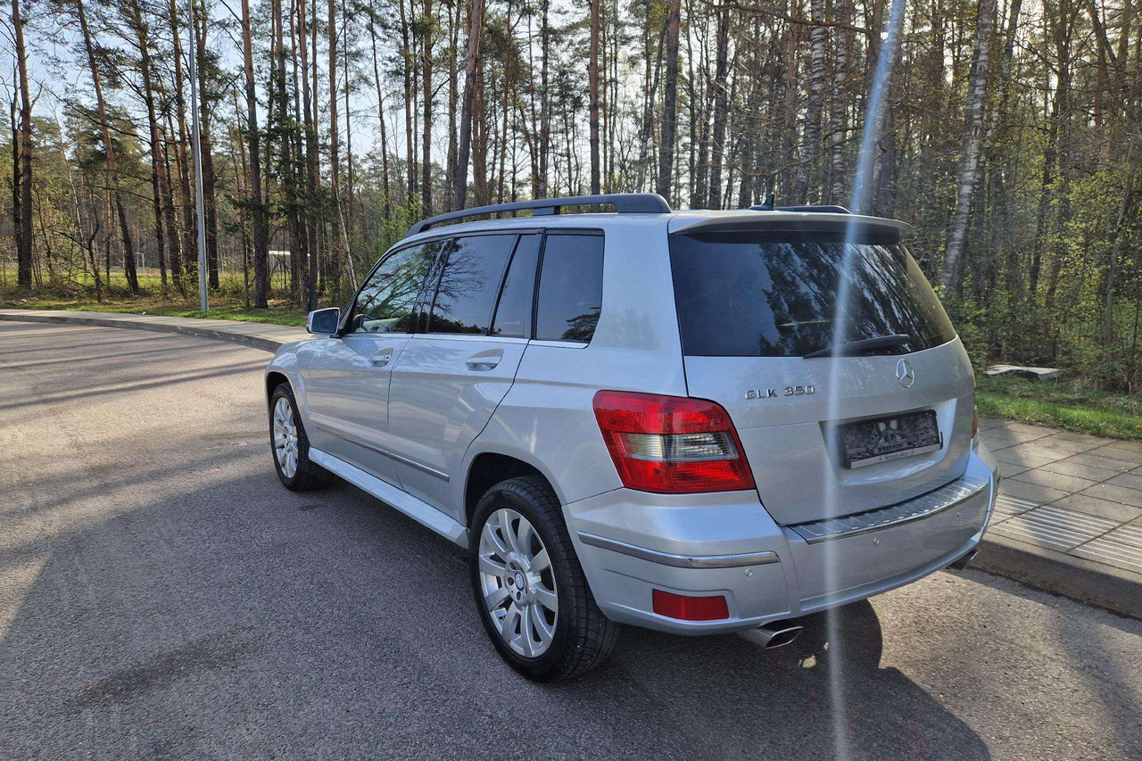 Mercedes-Benz GLK350 - سيارة: صور 4 Mercedes-Benz GLK350 - سيارة: صور 4
