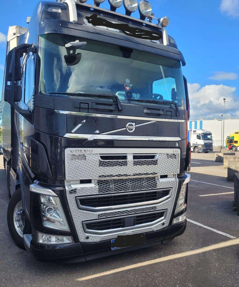 Volvo FH - شاحنة جرار: صور 1 Volvo FH - شاحنة جرار: صور 1