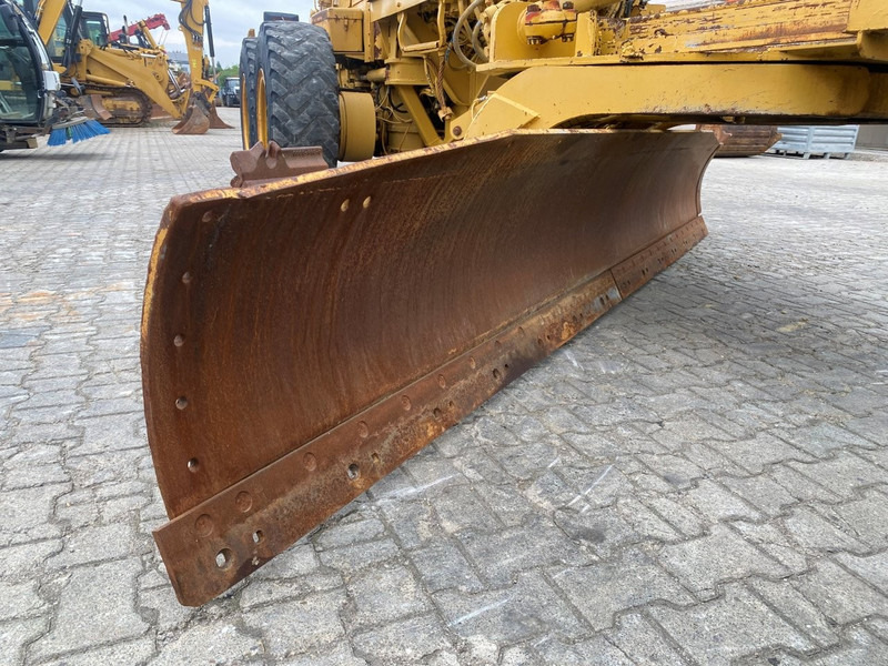 آلة تسوية الأرض Caterpillar 140 G NVT: صور 11