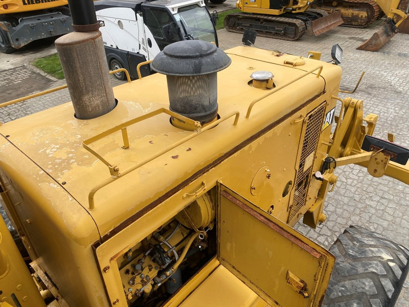 آلة تسوية الأرض Caterpillar 140 G NVT: صور 19