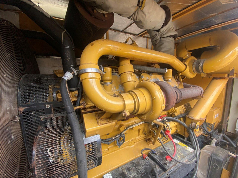 Caterpillar 3412C 900 KVA 900 F - مجموعة المولدات: صور 5 Caterpillar 3412C 900 KVA 900 F - مجموعة المولدات: صور 5