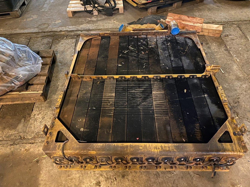 Caterpillar D11 Radiator GP 1569846 - المشعاع: صور 1 Caterpillar D11 Radiator GP 1569846 - المشعاع: صور 1