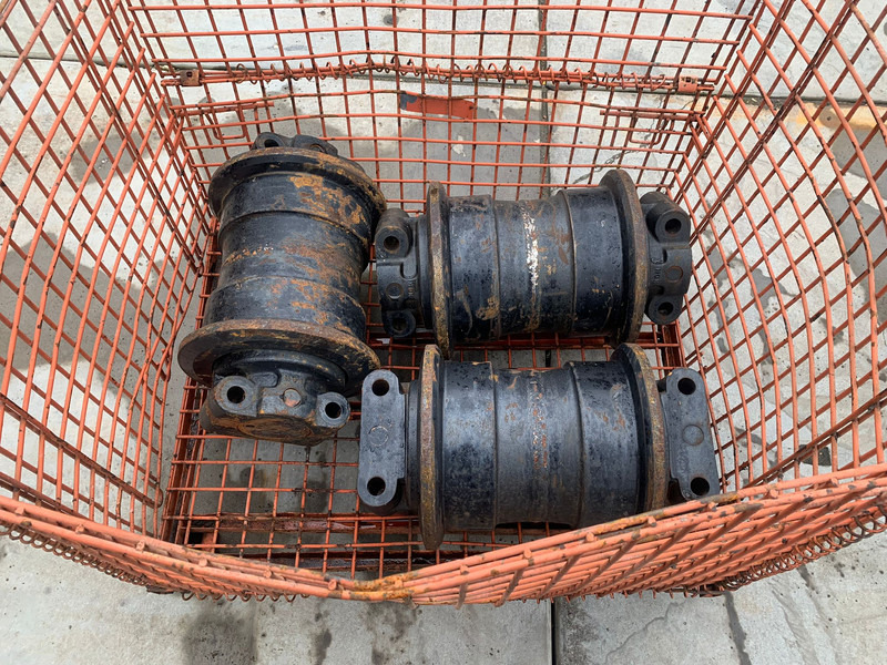 Hitachi Hitachi EX1200D5 bottom track roller SF - الإطار / الشاسيه: صور 1 Hitachi Hitachi EX1200D5 bottom track roller SF - الإطار / الشاسيه: صور 1