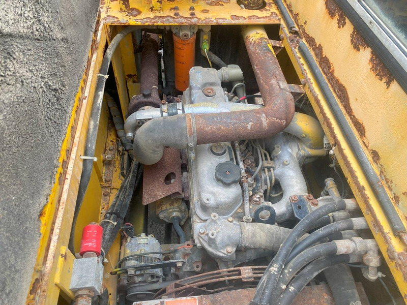 قلابة شاحنة Morooka MST 600e swivel crawler dumper NVT: صور 8