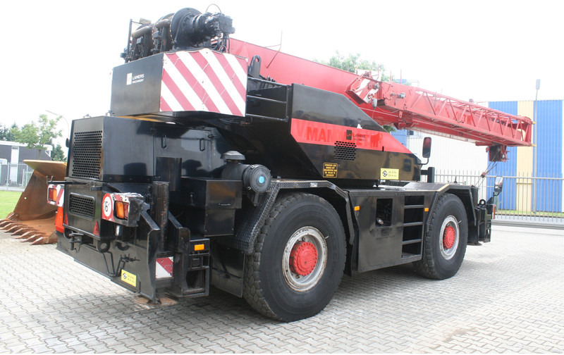 Tadano TR300EX NVT - رافعة لجميع التضاريس: صور 5 Tadano TR300EX NVT - رافعة لجميع التضاريس: صور 5