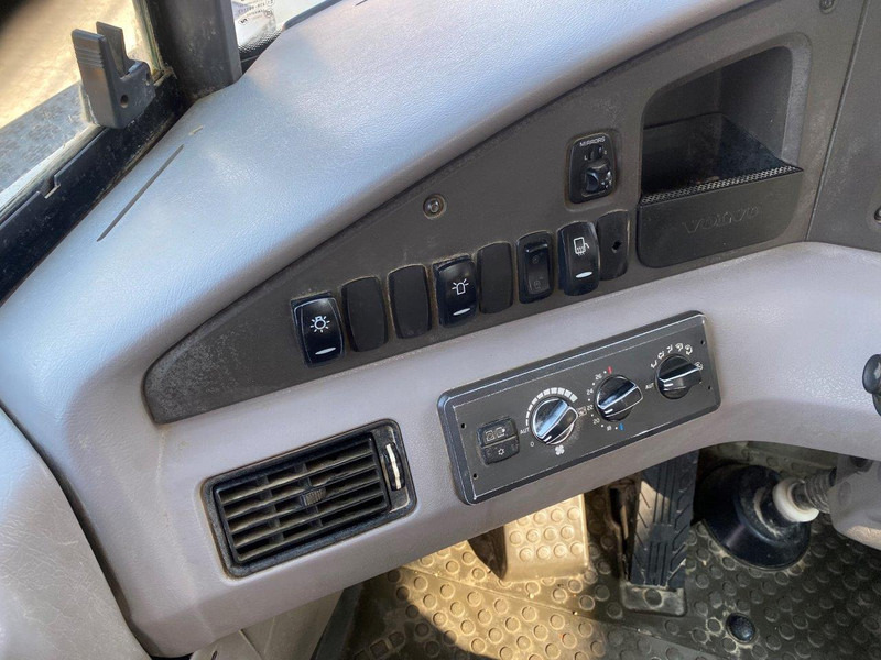 شاحنة مفصلية Volvo A30F NVT: صور 18
