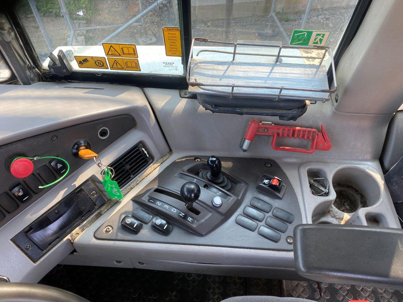شاحنة مفصلية Volvo A30F NVT: صور 15