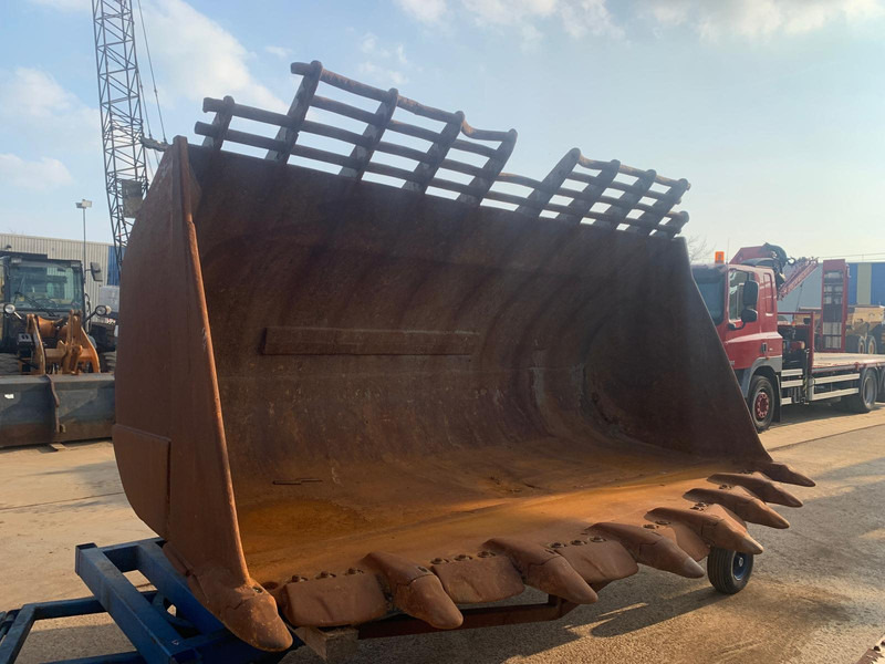 Volvo L350 F - بكت: صور 2 Volvo L350 F - بكت: صور 2