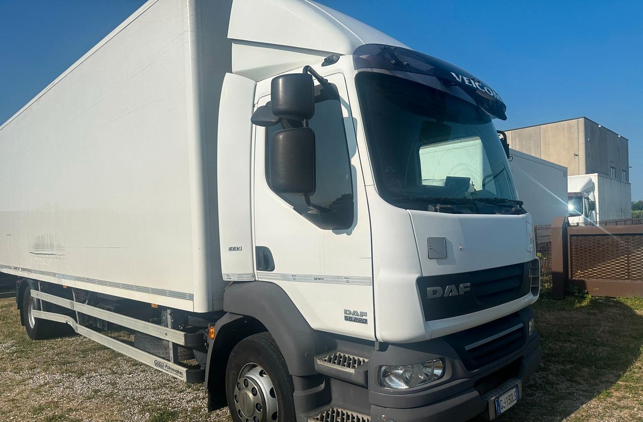 DAF LF 55.220 FURGONE 8 MT. - بصندوق مغلق شاحنة: صور 2 DAF LF 55.220 FURGONE 8 MT. - بصندوق مغلق شاحنة: صور 2
