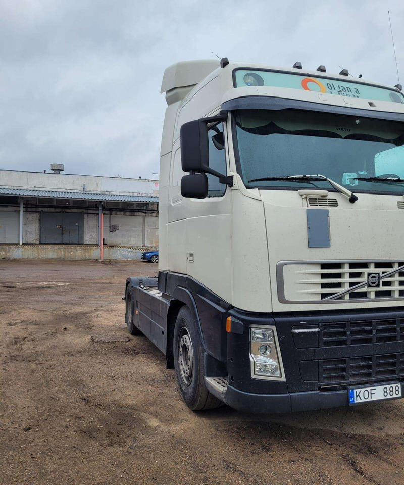 Volvo FH13 440AG - شاحنة جرار: صور 2 Volvo FH13 440AG - شاحنة جرار: صور 2