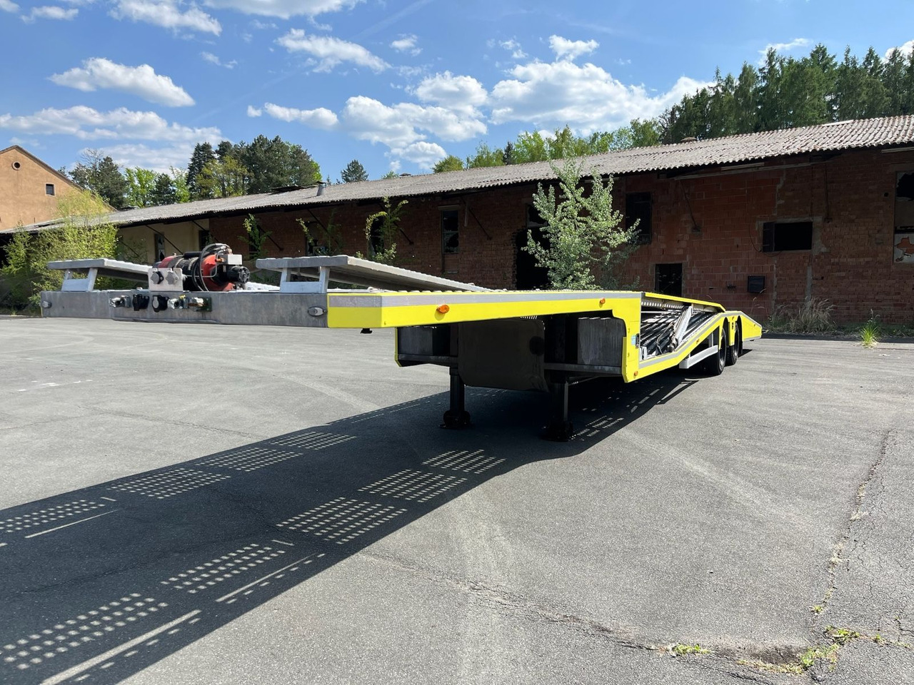 AKSOYLU YR2 4x Vehicles Transporter/Like New - شاحنة نقل سيارات نصف مقطورة: صور 2 AKSOYLU YR2 4x Vehicles Transporter/Like New - شاحنة نقل سيارات نصف مقطورة: صور 2