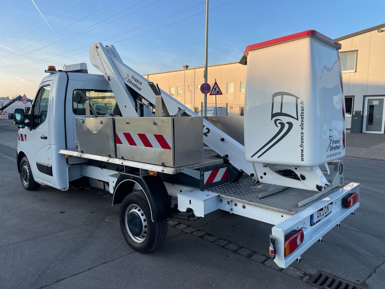 Renault Master VB Hubsteiger/FRANCE-ELEVATEUR/12m/288h - مصاعد الازدهار محمولة على شاحنة: صور 5 Renault Master VB Hubsteiger/FRANCE-ELEVATEUR/12m/288h - مصاعد الازدهار محمولة على شاحنة: صور 5