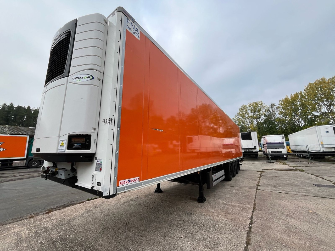 Schmitz Cargobull SCB*S3B/CARRIER/Vector1550/LBW/BÄR/2347h/13,4m - بصندوق مغلق نصف مقطورة: صور 2 Schmitz Cargobull SCB*S3B/CARRIER/Vector1550/LBW/BÄR/2347h/13,4m - بصندوق مغلق نصف مقطورة: صور 2