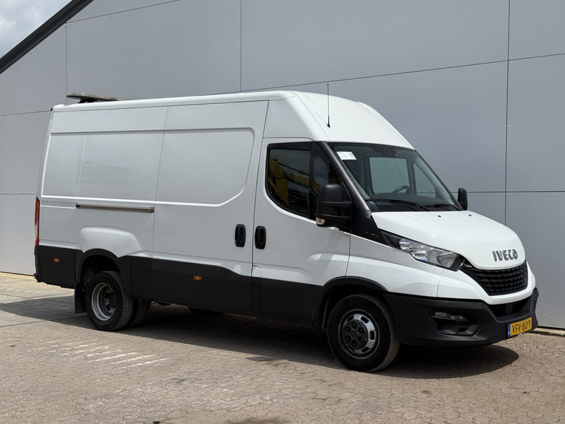 Iveco Daily 35C18 3.0 L2H2 Airco Cruise Control 3,5 Tons Trekhaak 5-26 APK Lucht geveerde stoel - فان المدمجة: صور 4 Iveco Daily 35C18 3.0 L2H2 Airco Cruise Control 3,5 Tons Trekhaak 5-26 APK Lucht geveerde stoel - فان المدمجة: صور 4