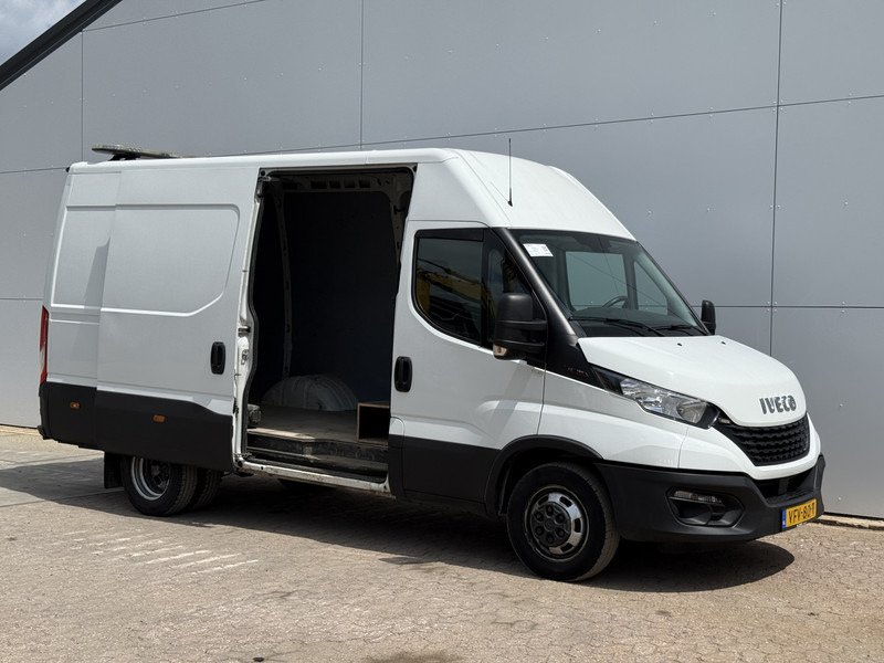 Iveco Daily 35C18 3.0 L2H2 Airco Cruise Control 3,5 Tons Trekhaak 5-26 APK Lucht geveerde stoel - فان المدمجة: صور 5 Iveco Daily 35C18 3.0 L2H2 Airco Cruise Control 3,5 Tons Trekhaak 5-26 APK Lucht geveerde stoel - فان المدمجة: صور 5