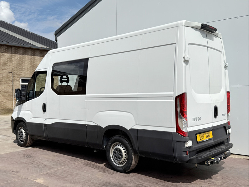 Iveco Daily 35S14 2.3 L2H2 Dubbele Cabine 7 Stoelen Mixto DoKa Airco Cruise Control Trekhaak 3.5t Lucht geveerde stoel - فان, الشاحنات الصغيرة كابينة مزدوجة: صور 2 Iveco Daily 35S14 2.3 L2H2 Dubbele Cabine 7 Stoelen Mixto DoKa Airco Cruise Control Trekhaak 3.5t Lucht geveerde stoel - فان, الشاحنات الصغيرة كابينة مزدوجة: صور 2