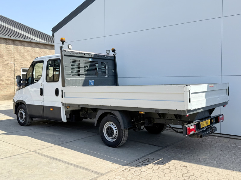 Iveco Daily 35S16 2.3 Automaat Dubbele Cabine Trekhaak 3.5t Climate Control 7 Zitplaatsen Standkachel DC - الشاحنات الصغيرة المسطحة, الشاحنات الصغيرة كابينة مزدوجة: صور 2 Iveco Daily 35S16 2.3 Automaat Dubbele Cabine Trekhaak 3.5t Climate Control 7 Zitplaatsen Standkachel DC - الشاحنات الصغيرة المسطحة, الشاحنات الصغيرة كابينة مزدوجة: صور 2