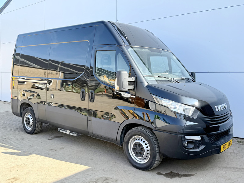 Iveco Daily 35S16 L2H2 Airco Cruise Control Camera 3.5t Trekhaak - فان: صور 4 Iveco Daily 35S16 L2H2 Airco Cruise Control Camera 3.5t Trekhaak - فان: صور 4