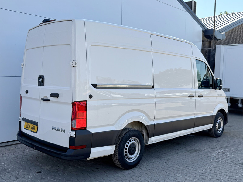 MAN TGE 3.140 2.0 TDI Automaat L3H3 Airco Cruise Control Apple Carplay Camera Parkeersensoren voor achter - فان: صور 3 MAN TGE 3.140 2.0 TDI Automaat L3H3 Airco Cruise Control Apple Carplay Camera Parkeersensoren voor achter - فان: صور 3