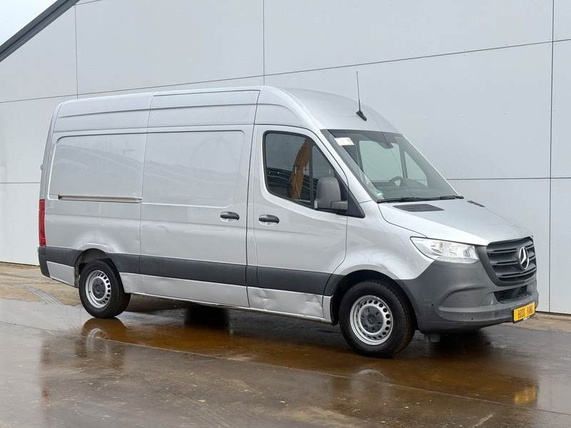 Mercedes-Benz Sprinter 315 1.9 CDI Automaat L2H2 Climate Control Carplay Camera Parkeersensoren voor achter - فان المدمجة: صور 4 Mercedes-Benz Sprinter 315 1.9 CDI Automaat L2H2 Climate Control Carplay Camera Parkeersensoren voor achter - فان المدمجة: صور 4