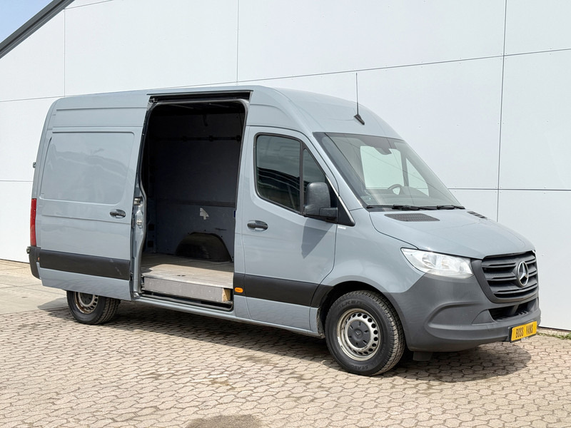فان المدمجة Mercedes-Benz Sprinter 315 1.9 CDI L2H2 Climate Control Cruise Control Carplay Camera RWD: صور 5