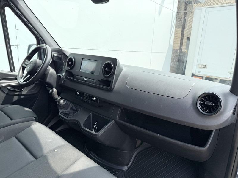 فان المدمجة Mercedes-Benz Sprinter 315 1.9 CDI L2H2 Climate Control Cruise Control Carplay Camera RWD: صور 9