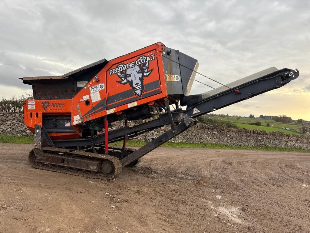 Arjes 250 Evo - كسارة: صور 2 Arjes 250 Evo - كسارة: صور 2