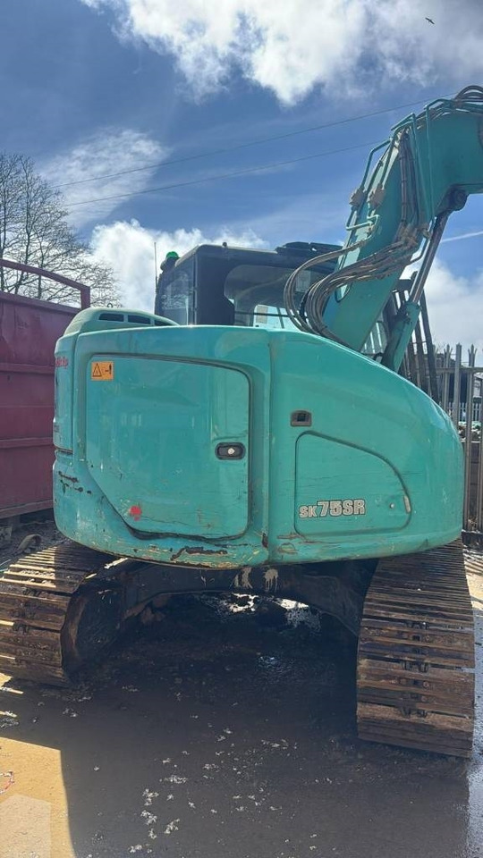 Kobelco SK 75 SR - حفارة مصغرة: صور 3 Kobelco SK 75 SR - حفارة مصغرة: صور 3