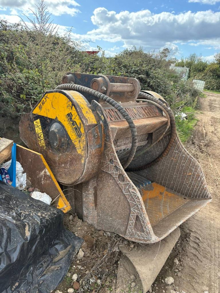 MB Crusher BF 80.3 - كسارة: صور 1 MB Crusher BF 80.3 - كسارة: صور 1