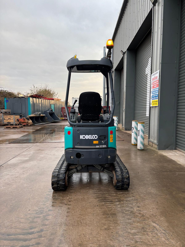 Kobelco SK17SR-3E - حفارة مصغرة: صور 4 Kobelco SK17SR-3E - حفارة مصغرة: صور 4
