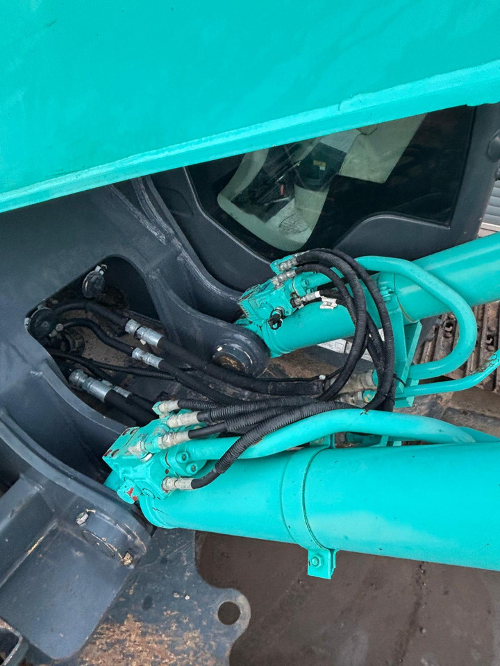 حفارات زحافة Kobelco SK210LC-10: صور 16