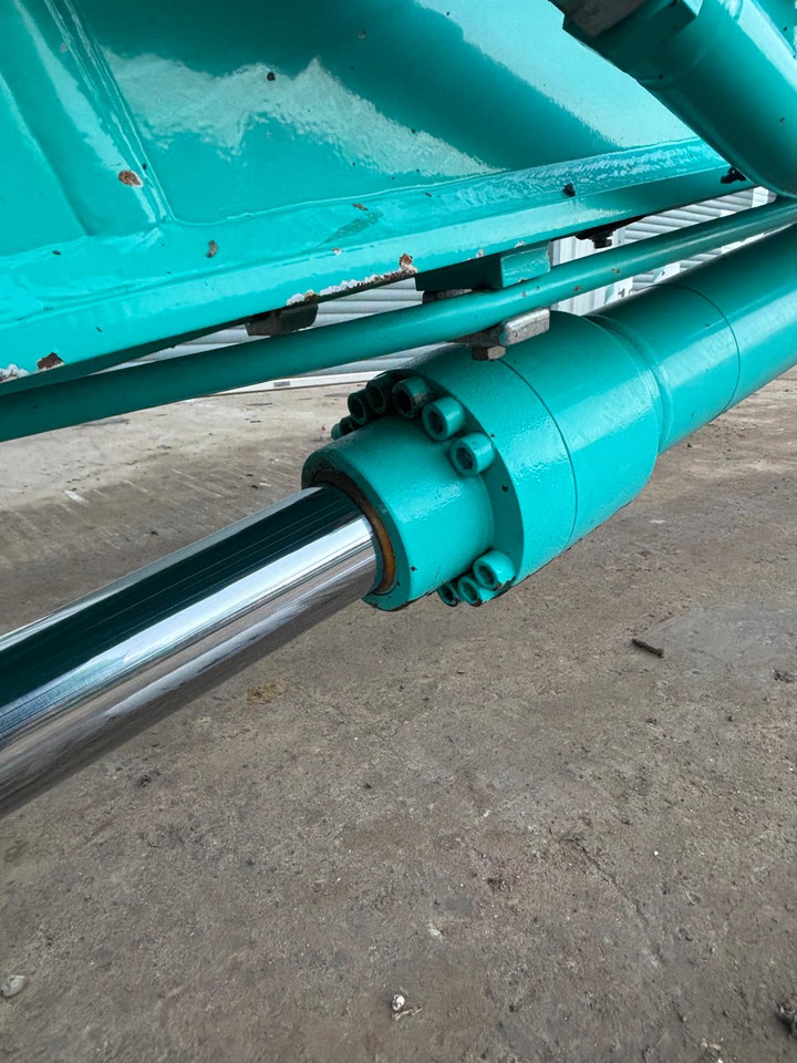 حفارات زحافة Kobelco SK210LC-10: صور 12