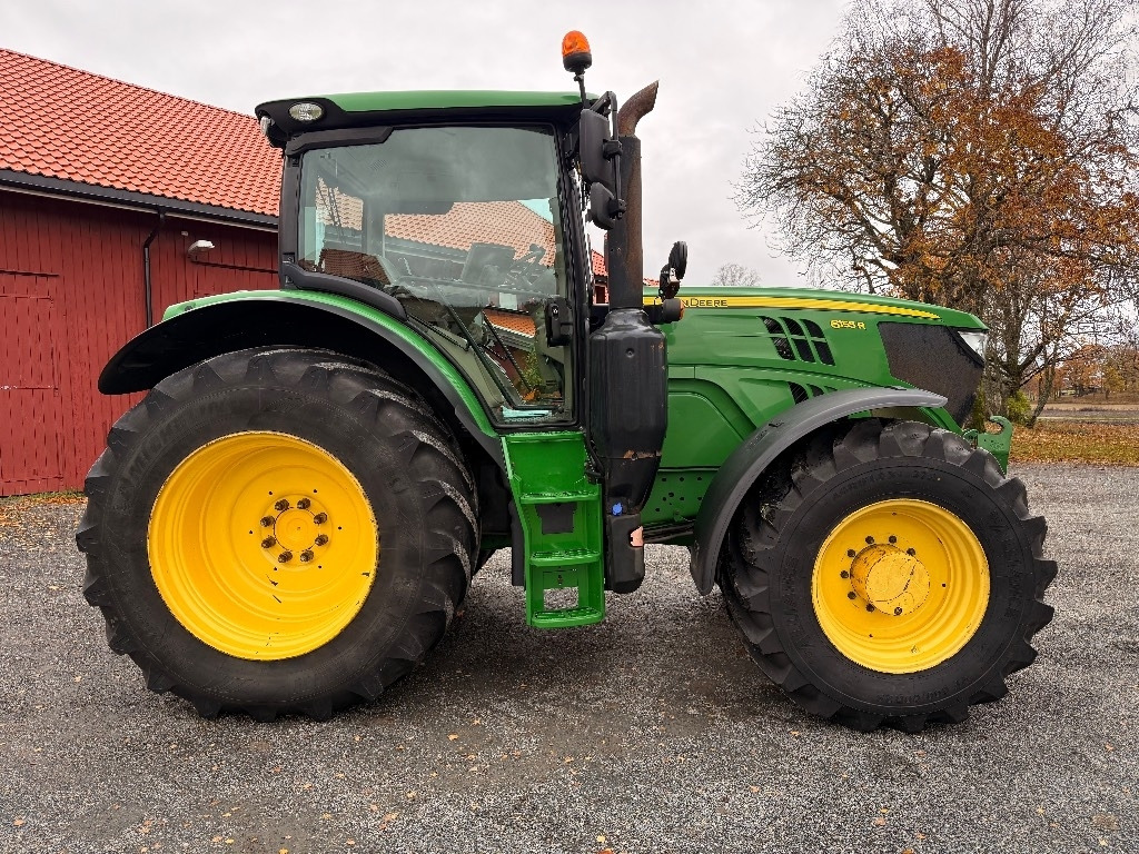 جرار John Deere 6155 R: صور 8