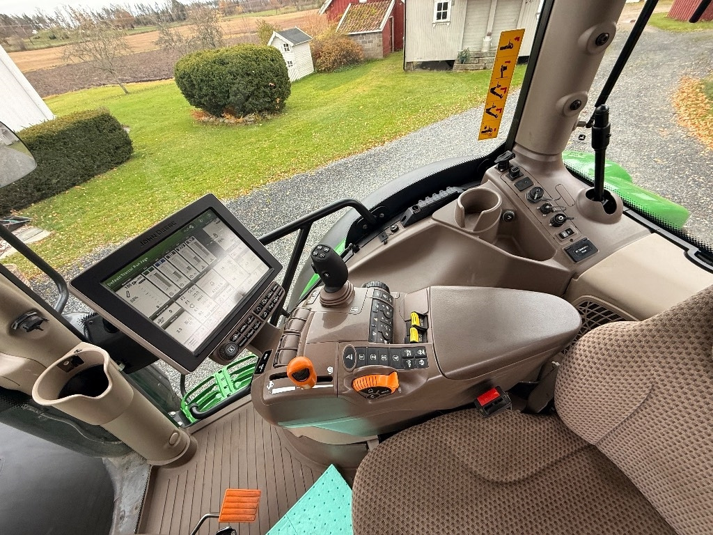 جرار John Deere 6155 R: صور 49