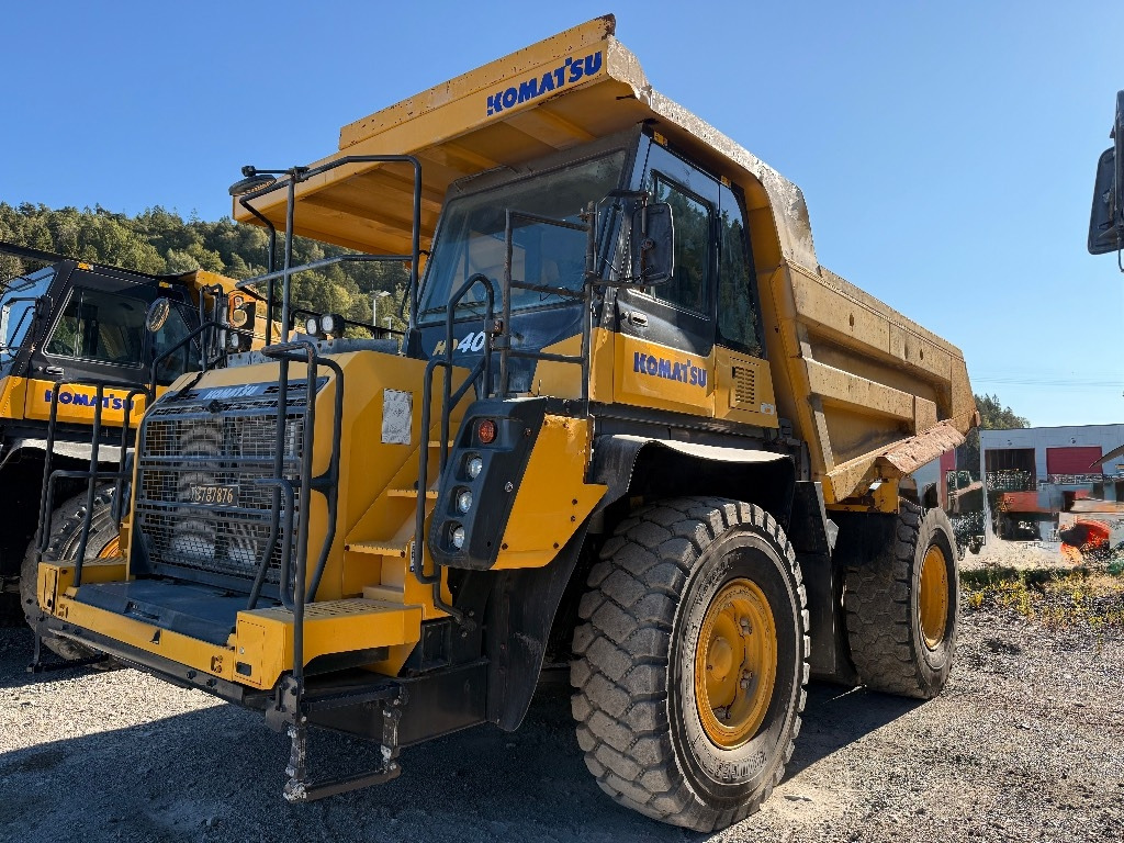 Komatsu HD 405 - 8E0 - شاحنة قلابة للمحاجر: صور 1 Komatsu HD 405 - 8E0 - شاحنة قلابة للمحاجر: صور 1