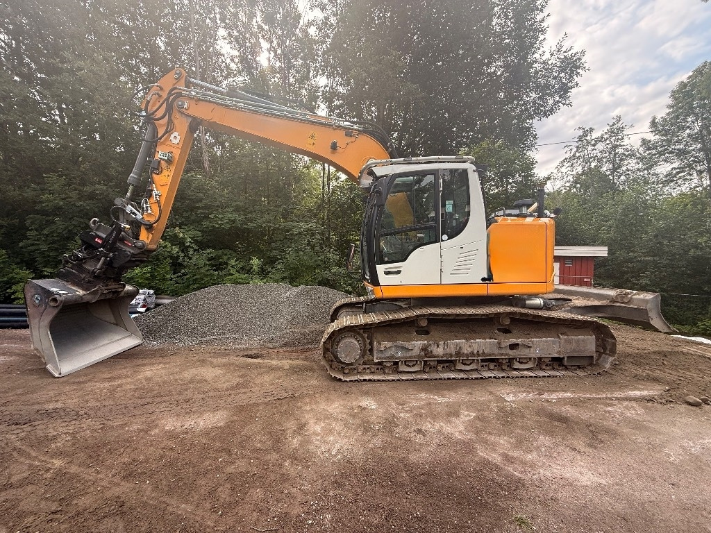 Liebherr R920 Compact LC  - حفارات زحافة: صور 1 Liebherr R920 Compact LC  - حفارات زحافة: صور 1