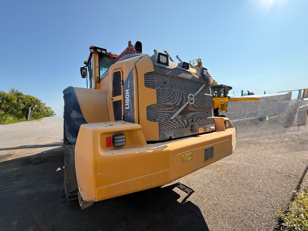 Volvo L 180 H HL HIGH LIFT - اللودر بعجل: صور 3 Volvo L 180 H HL HIGH LIFT - اللودر بعجل: صور 3